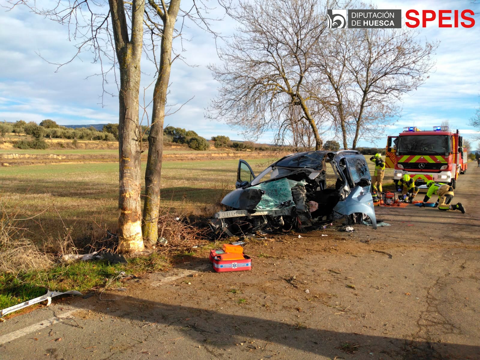 Estado en el que ha quedado el vehículo accidentado en Adahuesca