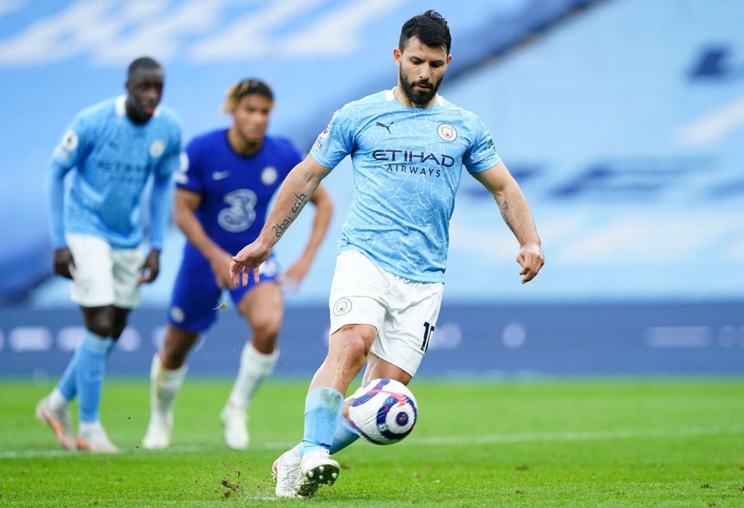 Agüero lanza &#039;a lo panenka&#039; su penalti ante el Chelsea