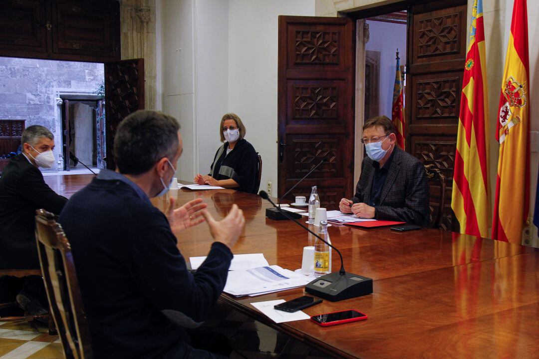 El president de la Generalitat, Ximo Puig, durante la reunión mantenida este sábado