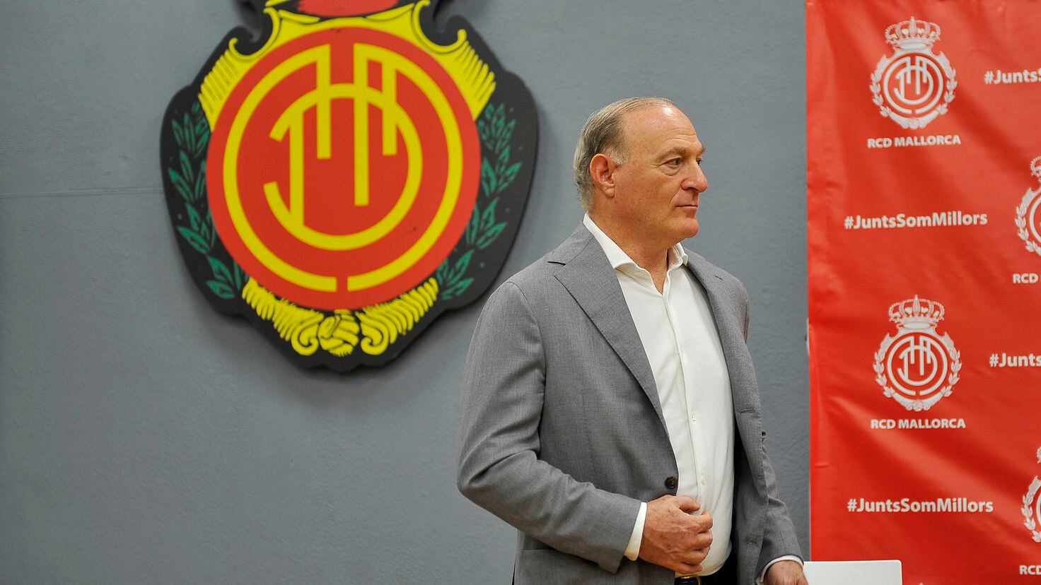 27/08/19 RCD MALLORCA PRESENTACION DE JUGADORES PRESIDENTE Y ACCIONISTA ANDY KOHLBERG 