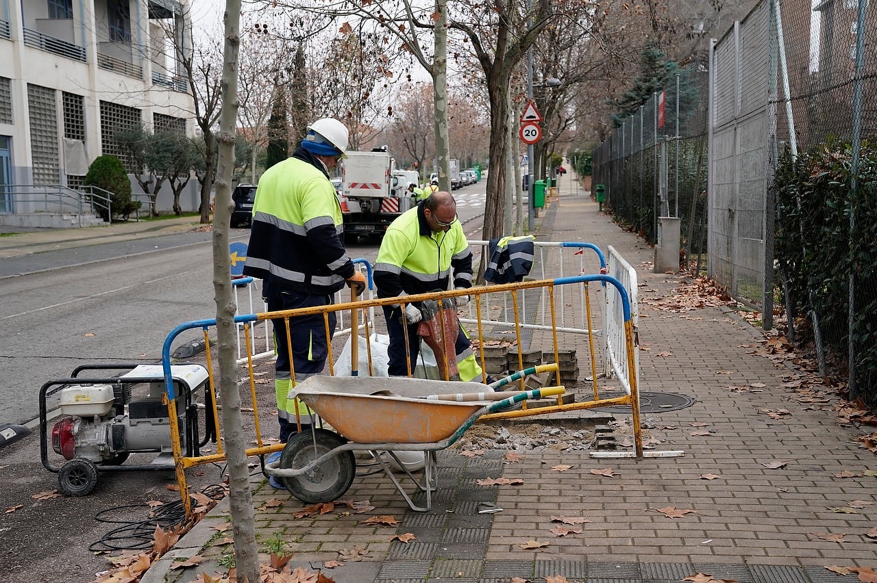 Instalación de luminarias en San Sebastián de los Reyes