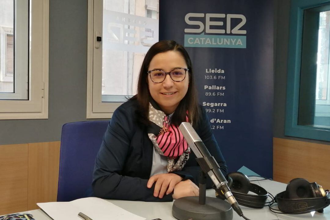 Jordina Freixanet, als estudis de Ràdio Lleida-Ser Catalunya, dilluns 29 de març 2021