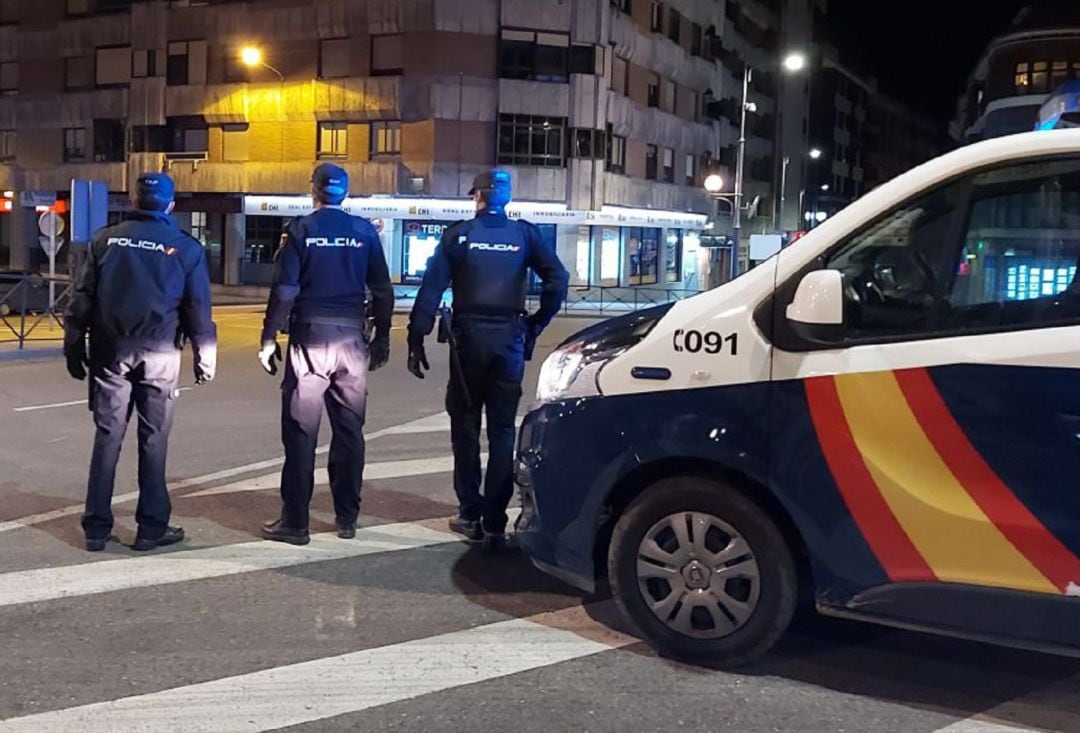 Imagen de archivo de efectivos del Cuerpo de Policía Nacional de Aranda de Duero