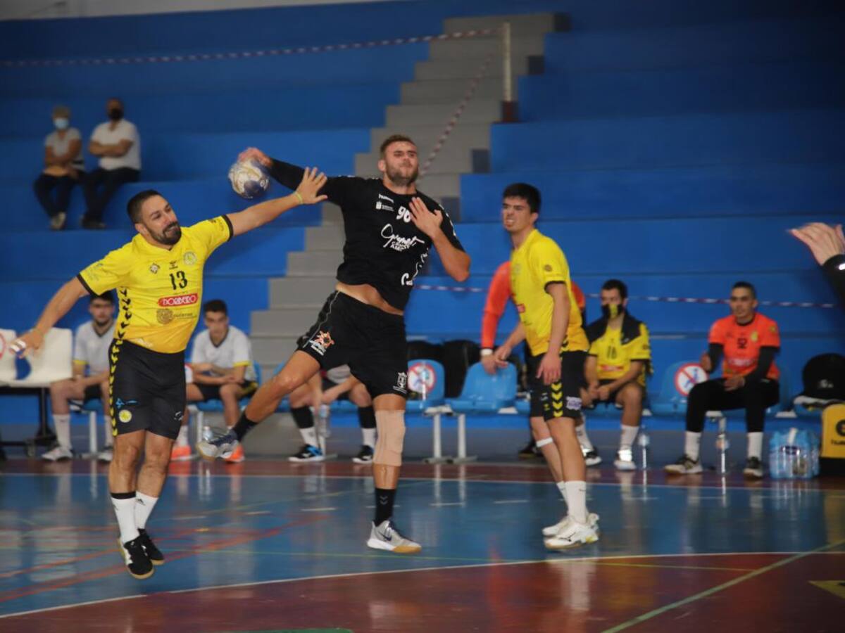 El Gourmet Ampate Lanzarote sin un juego brillante derrota al Ourense