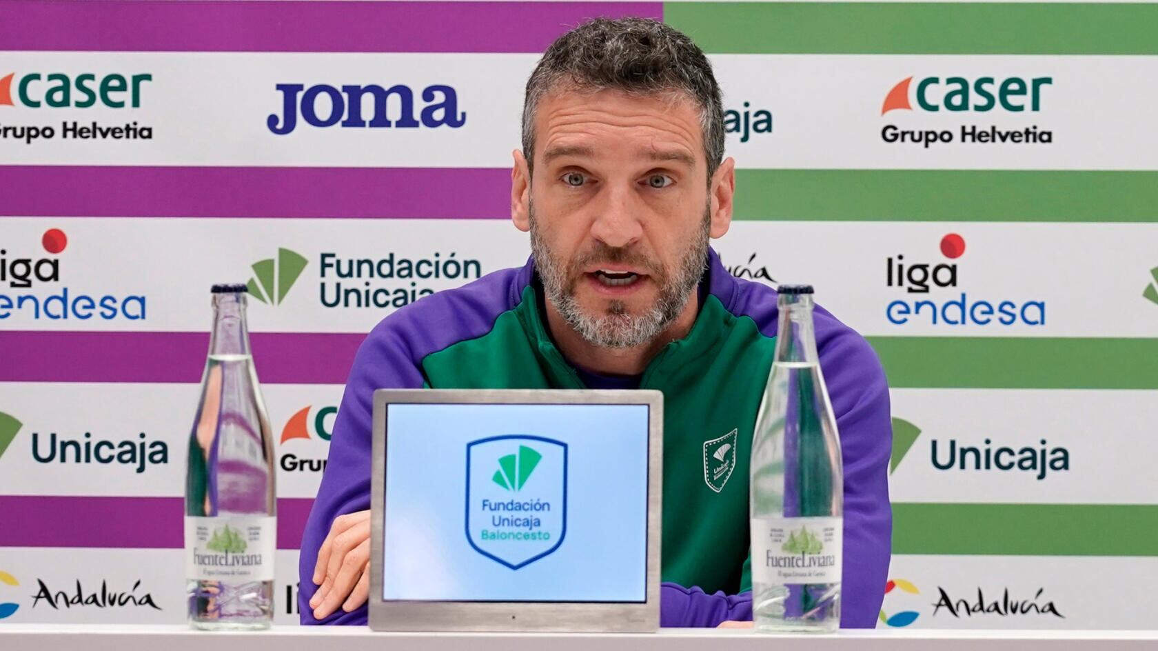 Ibon Navarro, en la sala de prensa del Martín Carpena