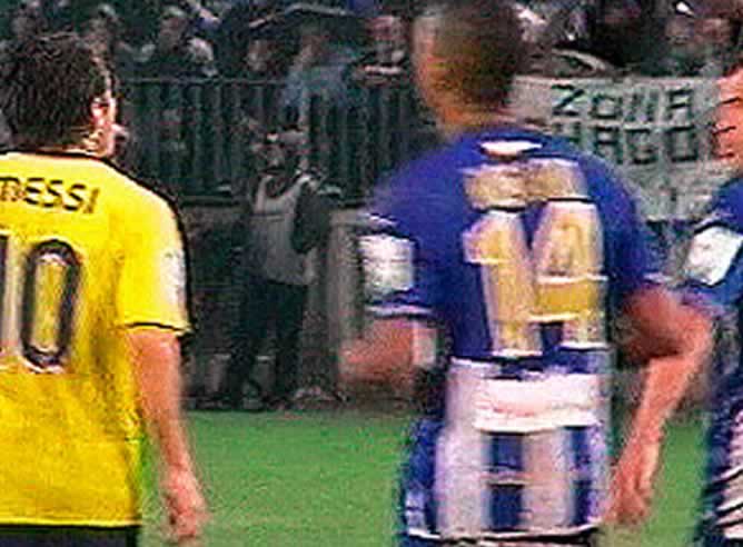 Salivazo de Messi al malaguista Duda
