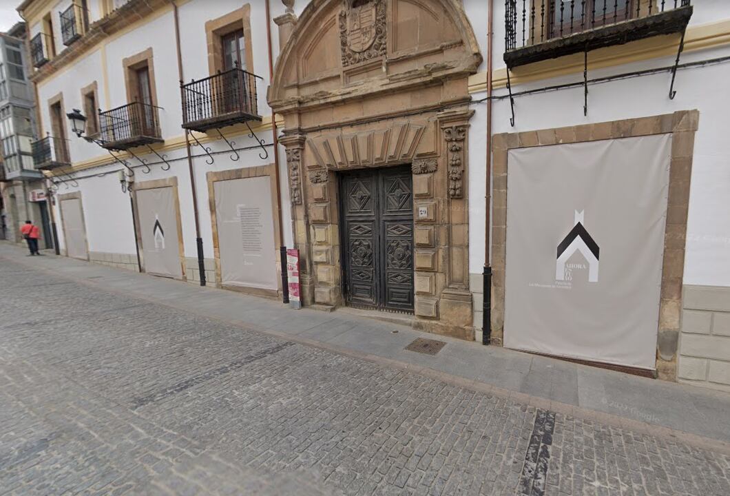 Adoquinado de la calle Caballeros, de Soria.