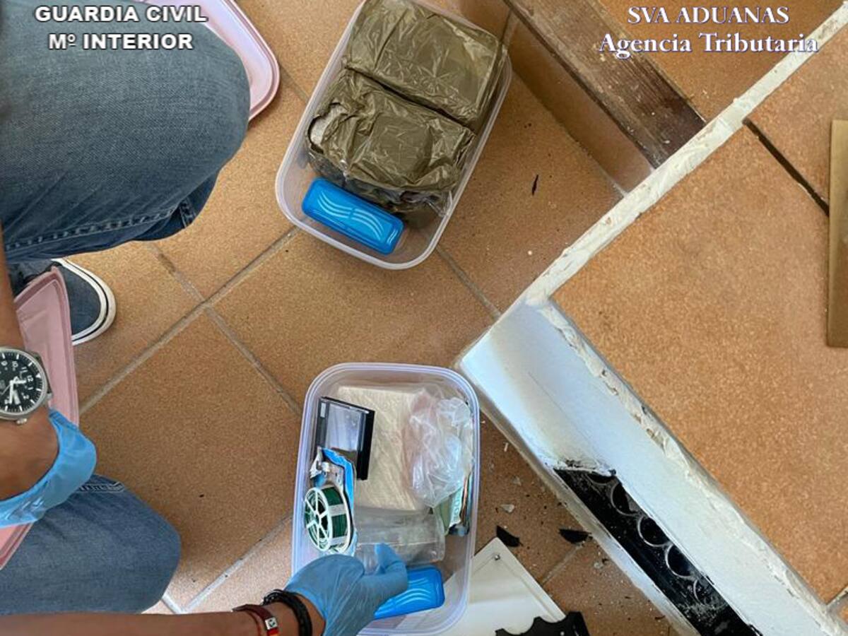 Desmantelan un grupo criminal dedicado al tráfico de drogas en Ibiza y detienen a sus tres cabecillas