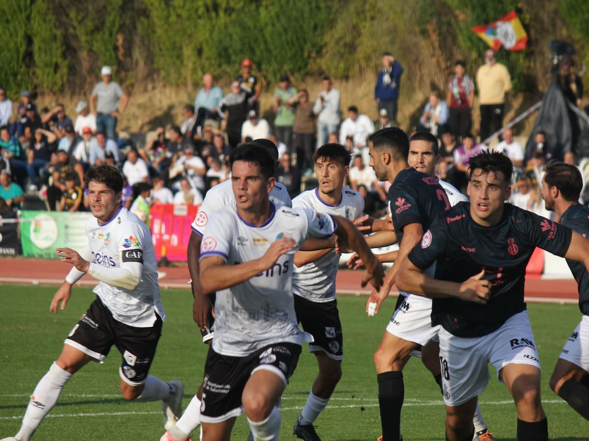 El Salamanca CF UDS mejora su anterior inicio en la Segunda RFEF