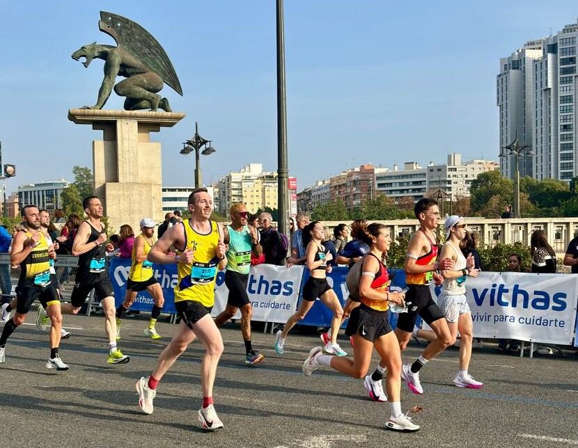 Los oftalmólogos de Vithas Valencia Turia recomiendan adoptar un estilo de vida activo para prevenir enfermedades visuales graves