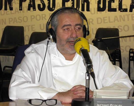 El cocinero Santi Santamaria, partipando en el programa La Ventana, en 2008.