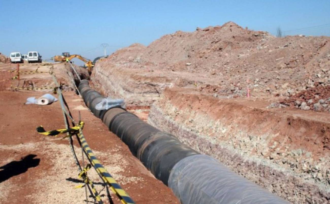 Canalización de la tubería a la llanura manchega