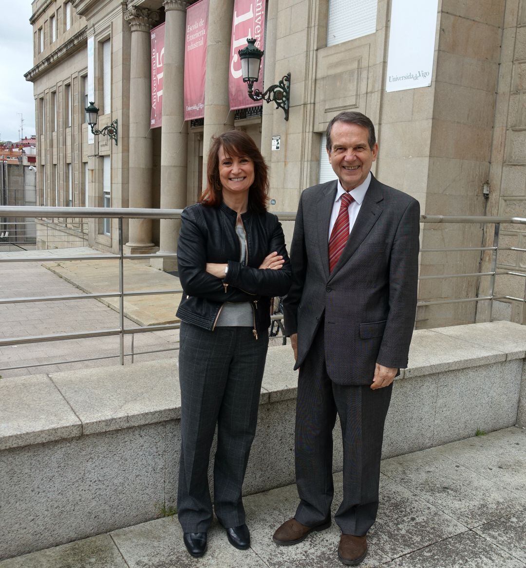 Ana Mejías posa junto a Abel Caballero