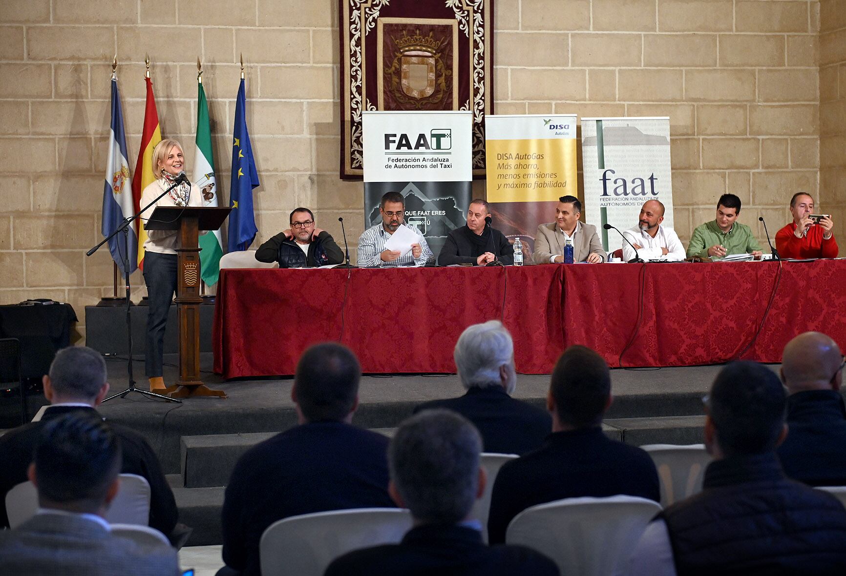 Asamblea de taxistas en Jerez