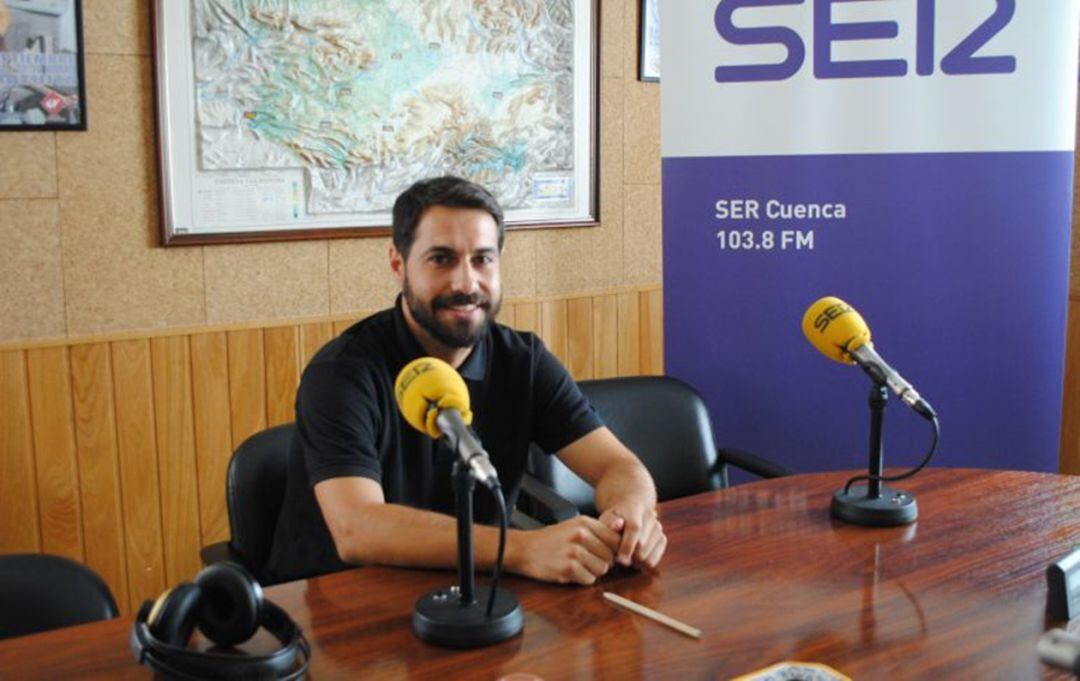 Luis Ayllón, en los estudios de SER Cuenca