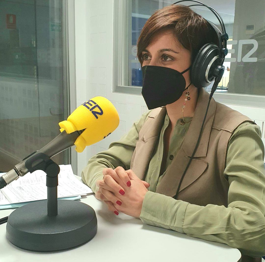 Isabel Rodríguez,en los estudios de Cadena SER Puertollano