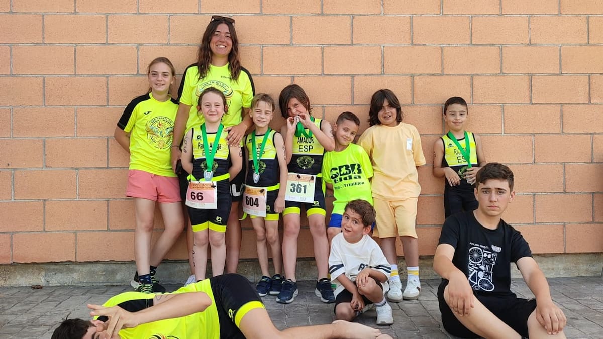 El SBR Triatlón Elda firma una gran actuación en el VII Acuatlón Villa de Aspe