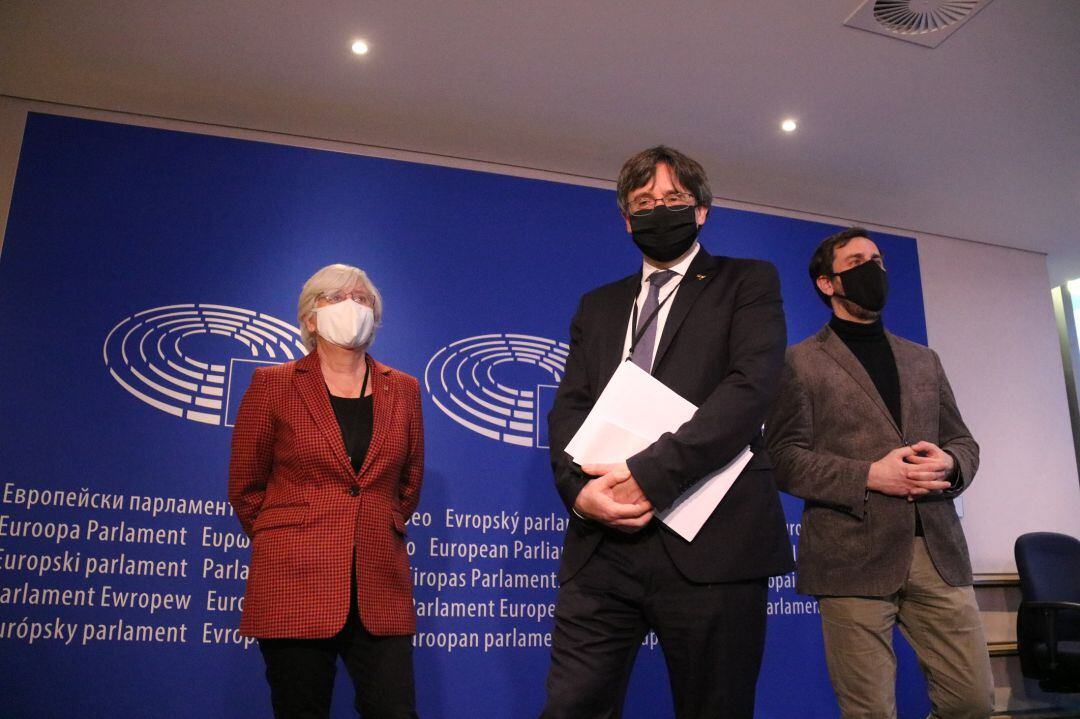 Ponsatí, Puigdemont y Comín en el Parlamento Europeo en una imagen de archivo