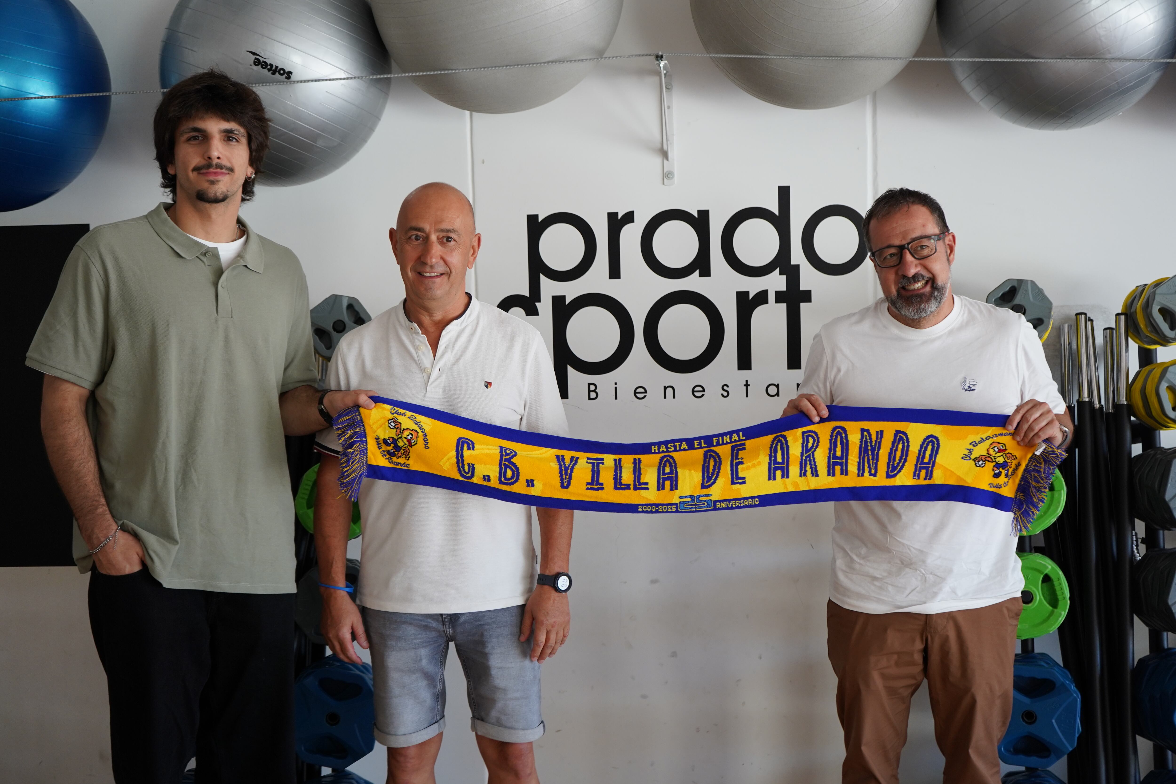 Imagen del acto de presentación, llevado a cabo en las instalaciones de Prado Sport