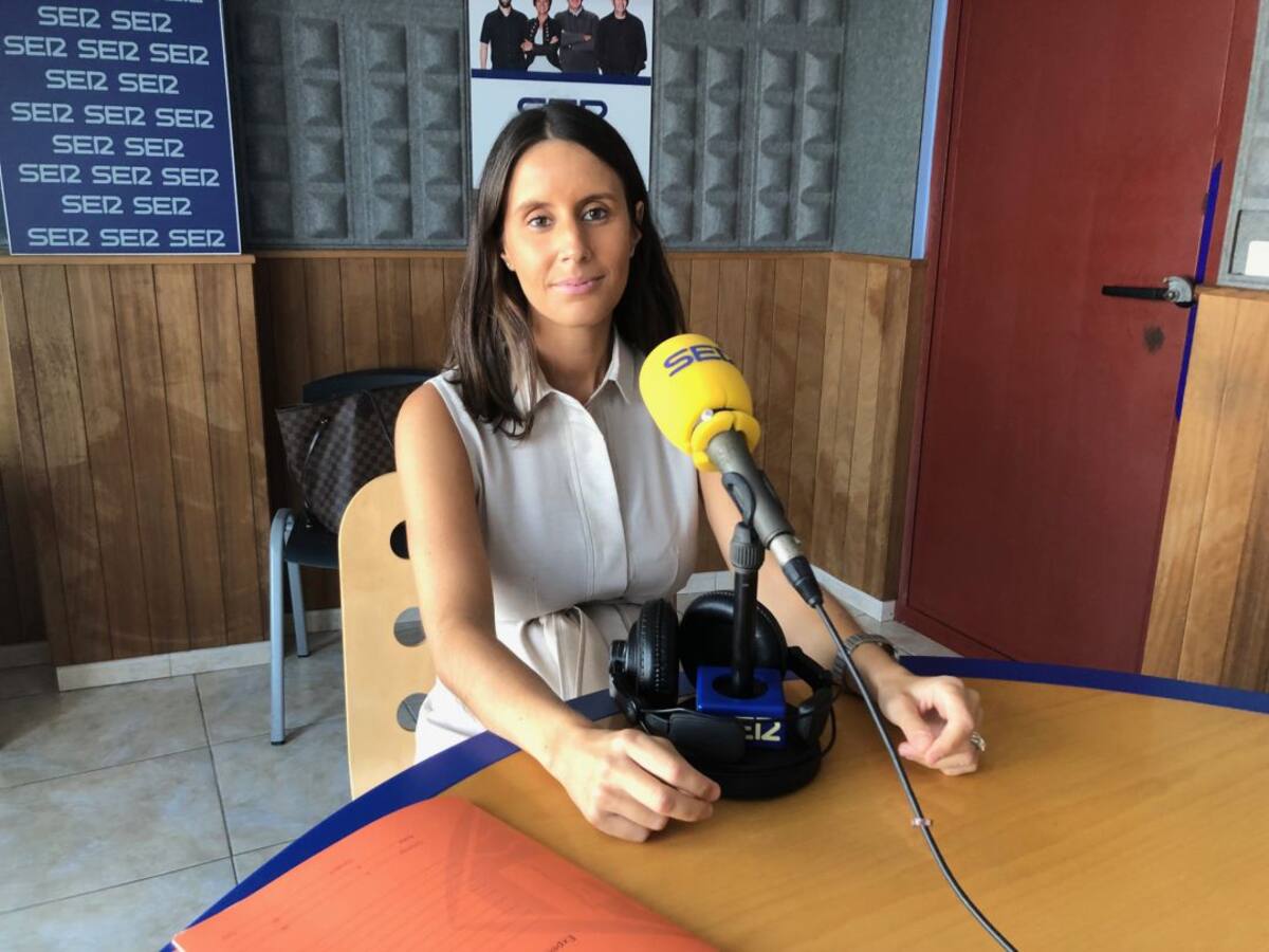 María Fajarnés: "Al llegar al Consell encontramos 1.600 facturas sin pagar por valor de 3,2 millones de euros"