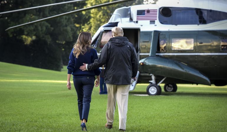 Trump, junto a Melania, en Puerto Rico.