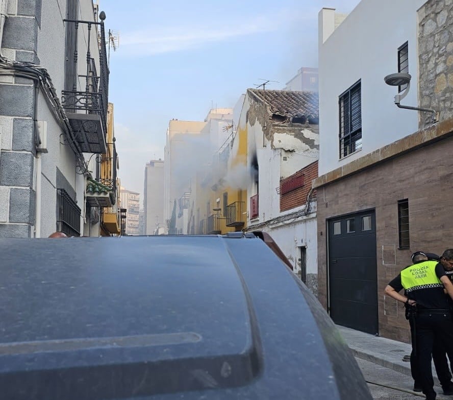 Incendio en una vivienda de Jaén.