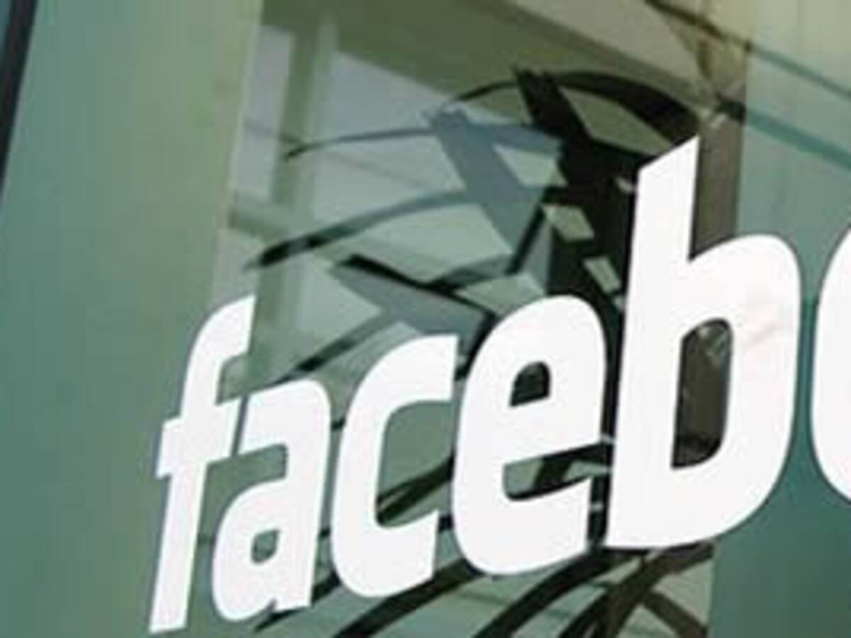 Pena de prisión por publicar fotografías de su novia desnuda en Facebook