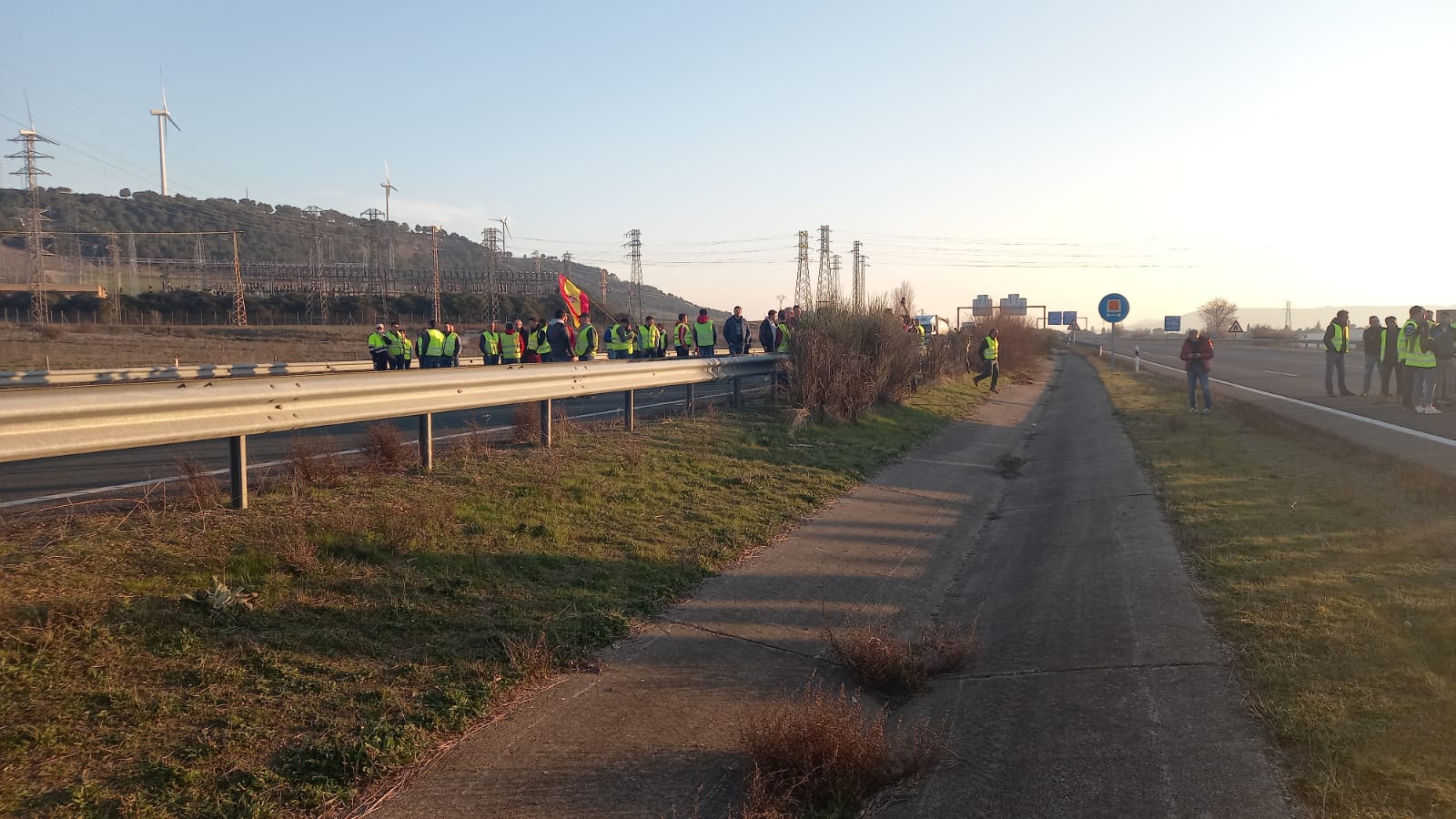 Corte de la A-67 por parte de los agricultores palentinos