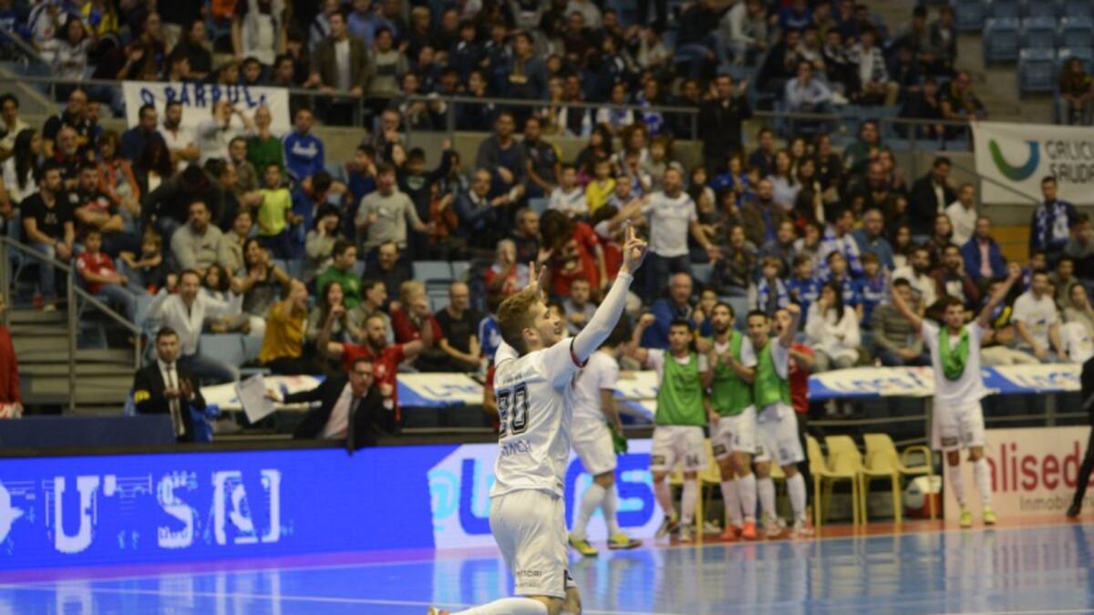 Álex Diz deja el Santiago Futsal y firma en el C.A. Osasuna Magna