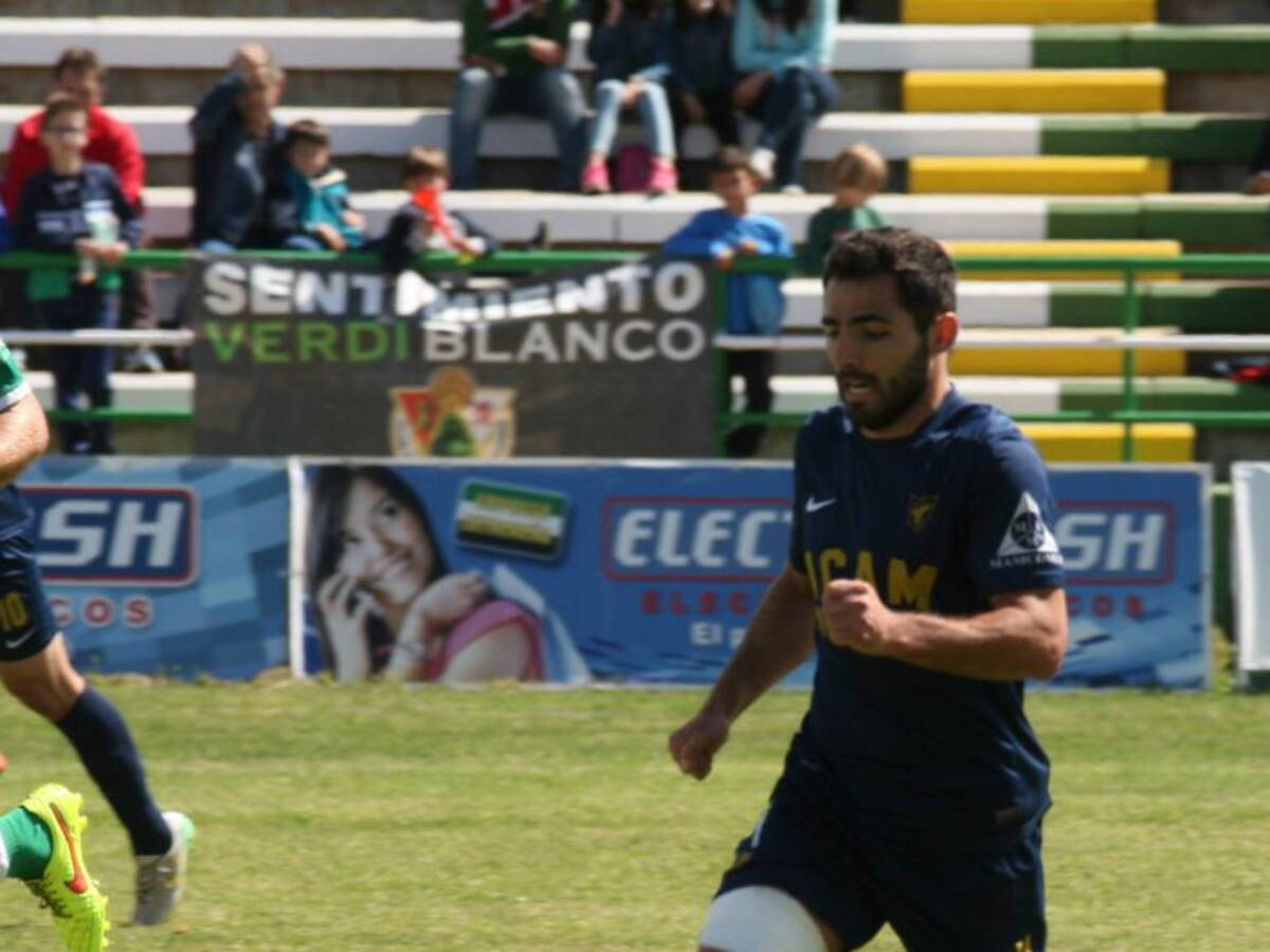 Derrota del UCAM (3-2) en El Palo