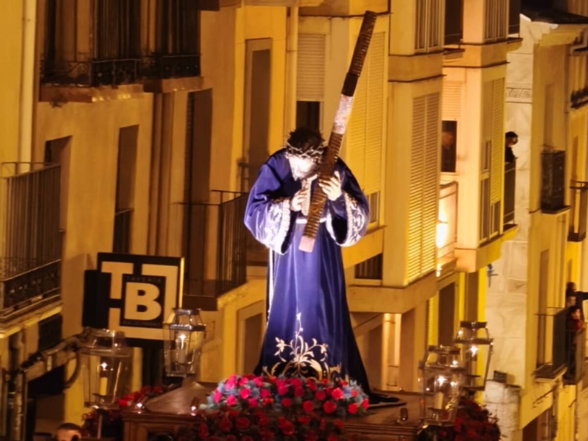 La ruina de un edificio de la Calle Puente de Zamora interrumpirá el recorrido de algunas procesiones