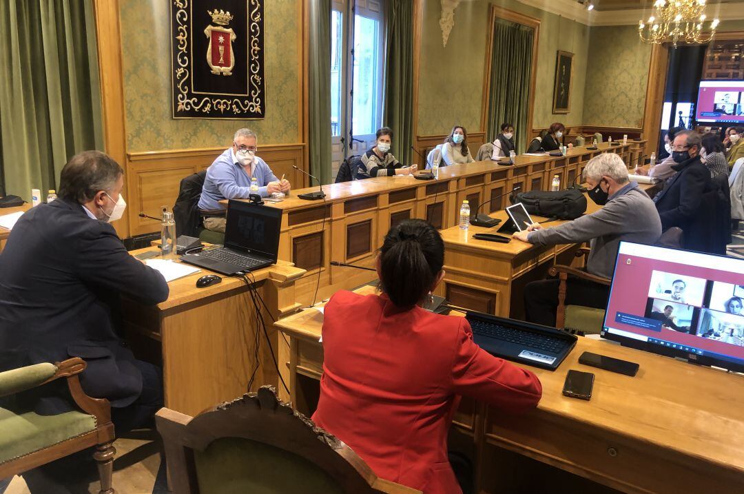 Reunión de la Mesa de Reconstrucción