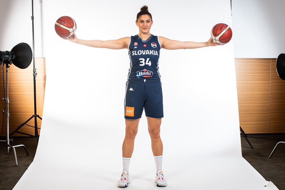 Tereza Sedlakova, nueva pieza del juego interior del CAB Estepona