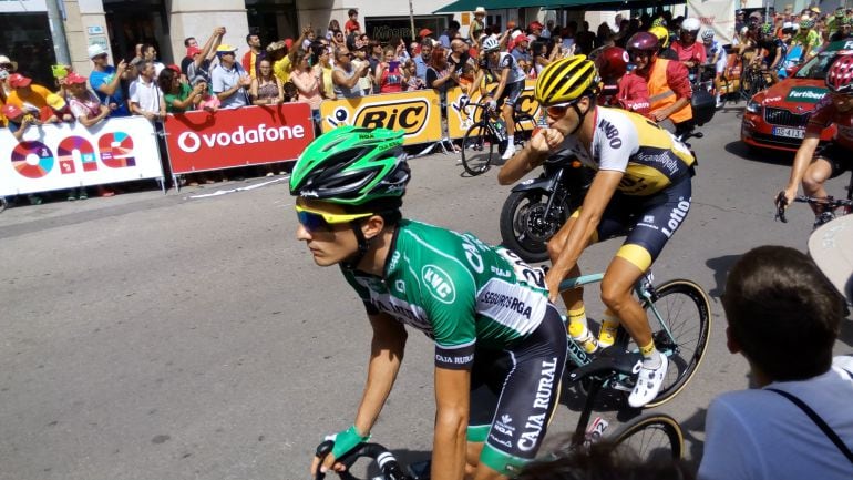 Salida del pelotón de la Vuelta desde Castellón