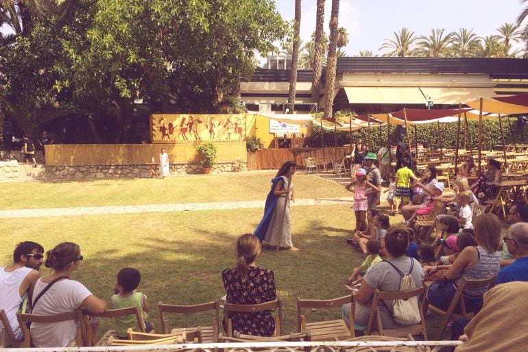 Ágora Heliketana en la Rotonda del Parque Municipal