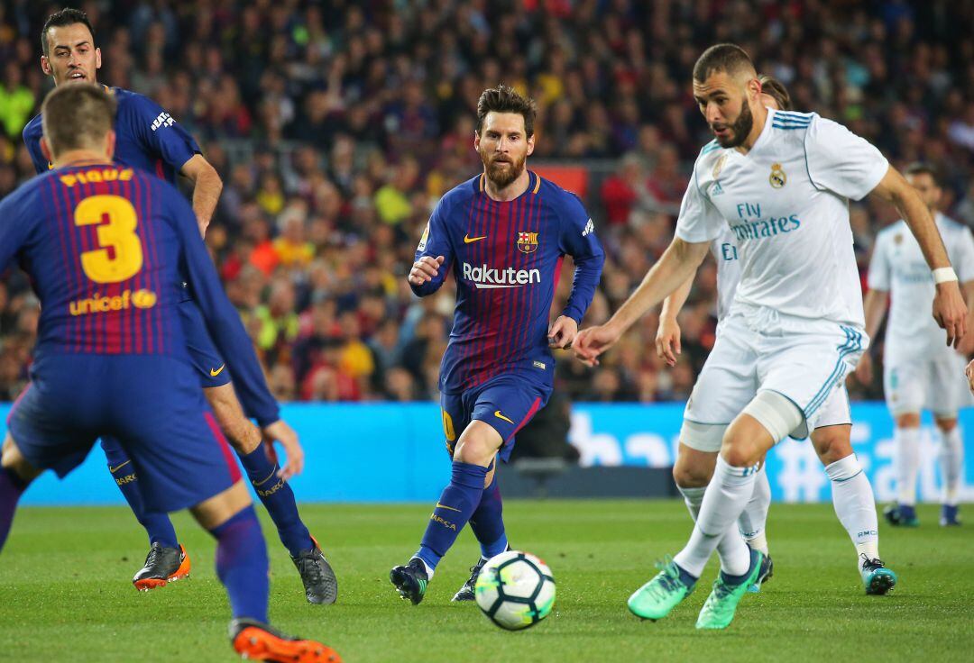 Messi y Benzema, los referentes goleadores del Clásico del Camp Nou.