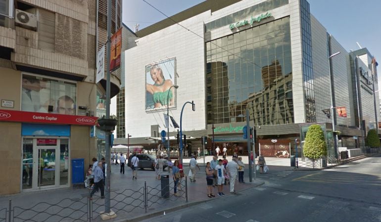 Edificio de El Corte Inglés en la Avenida de Maisonnave