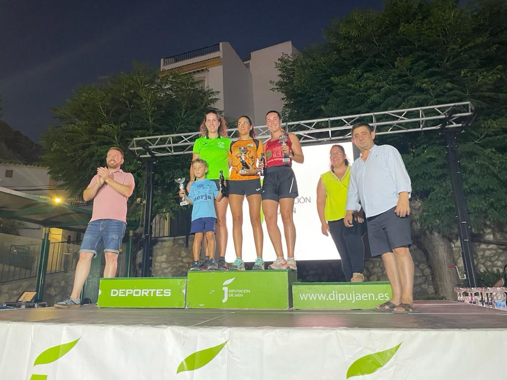 Pódium femenino carrera de Bedmar