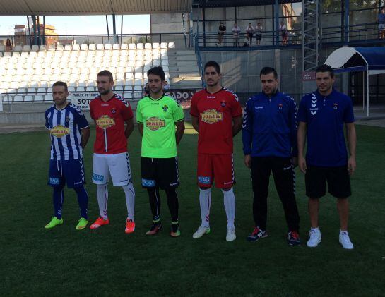 Presentación de bus y vestimenta del Tala.