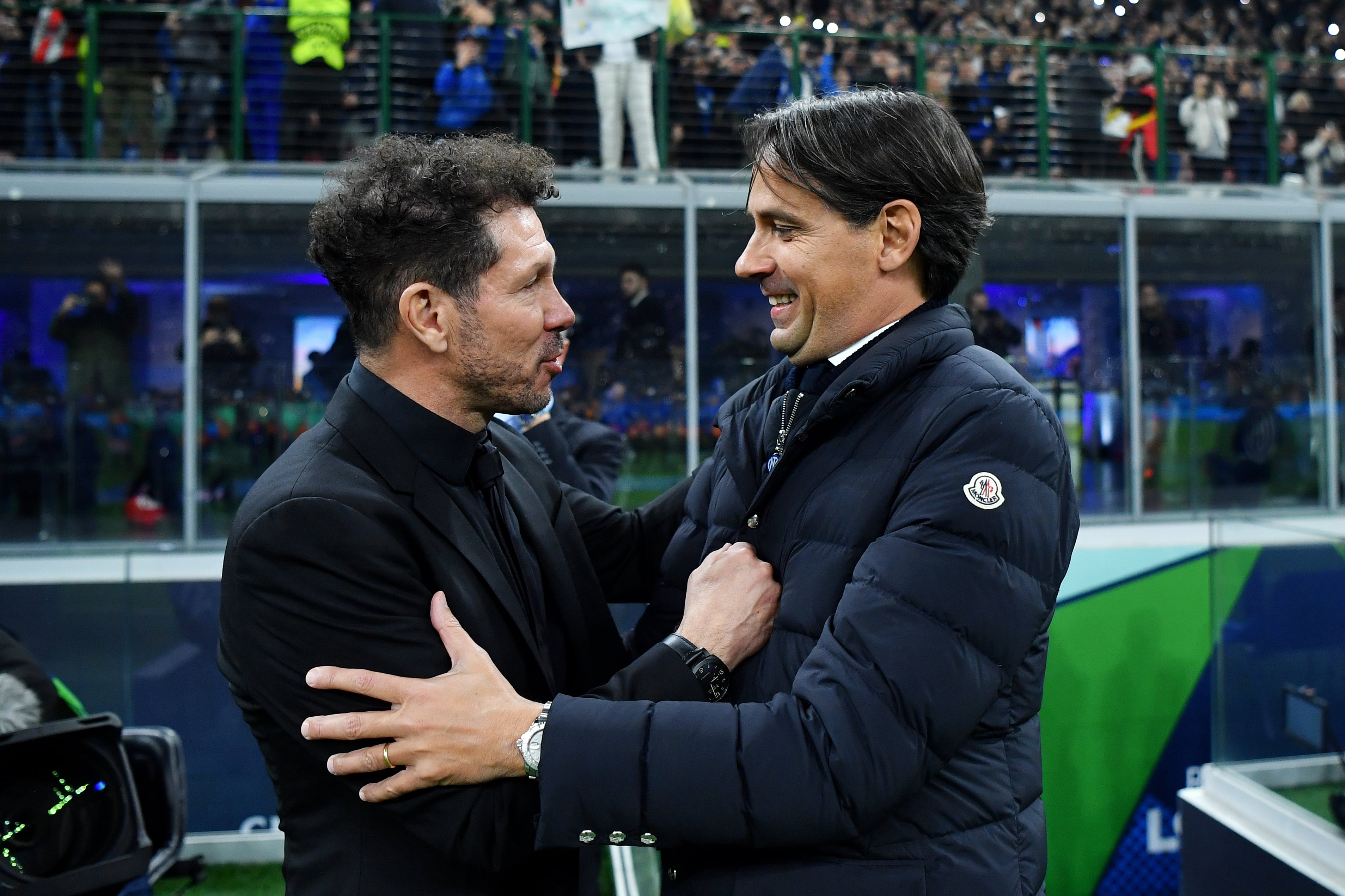 Diego Pablo Simeone, entrenador del Atlético de Madrid, y Simone Inzaghi, técnico del Inter de Milán. (Photo by Valerio Pennicino - UEFA/UEFA via Getty Images)