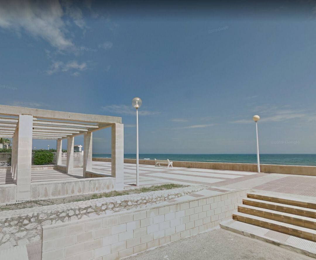 Paseo de la playa de Daimús 