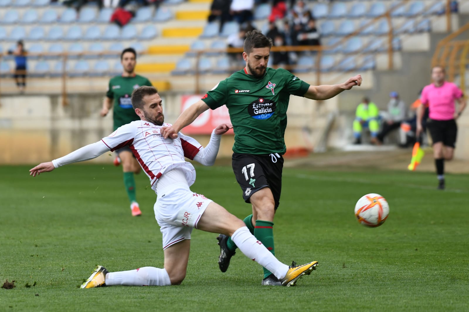 Héber fue una pesadilla para los defensas blancos