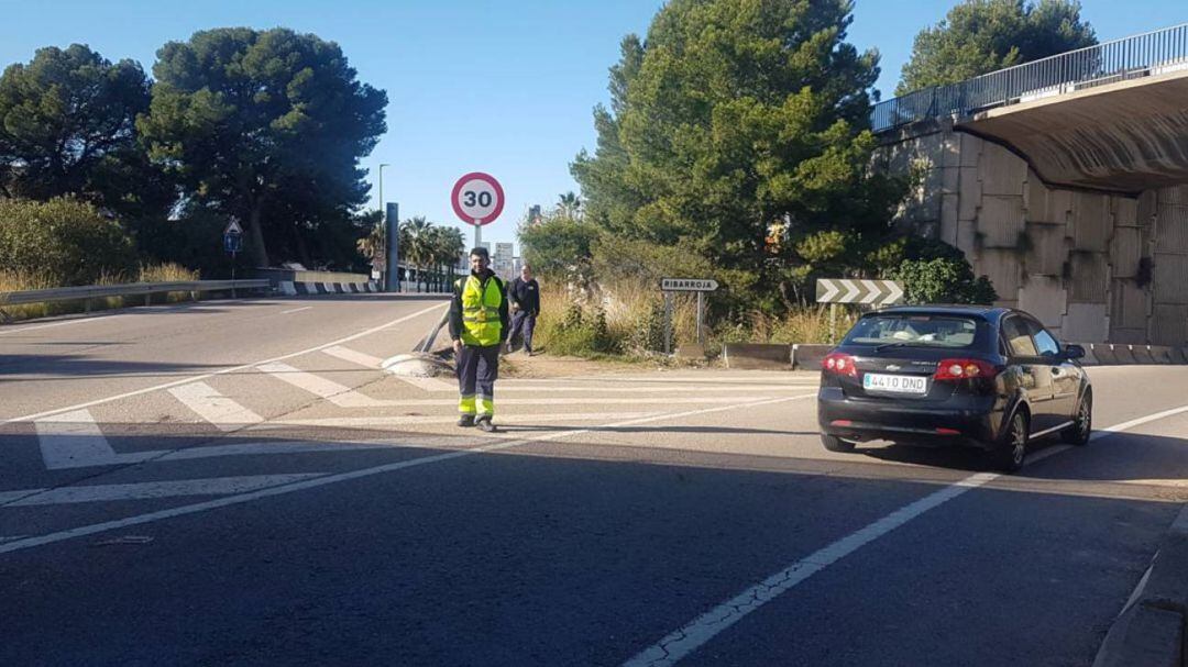 Punto en el que el pasado 7 de diciembre murió un hombre atropellado cuando intentaba acceder al Aeropuerto de Manises, en València