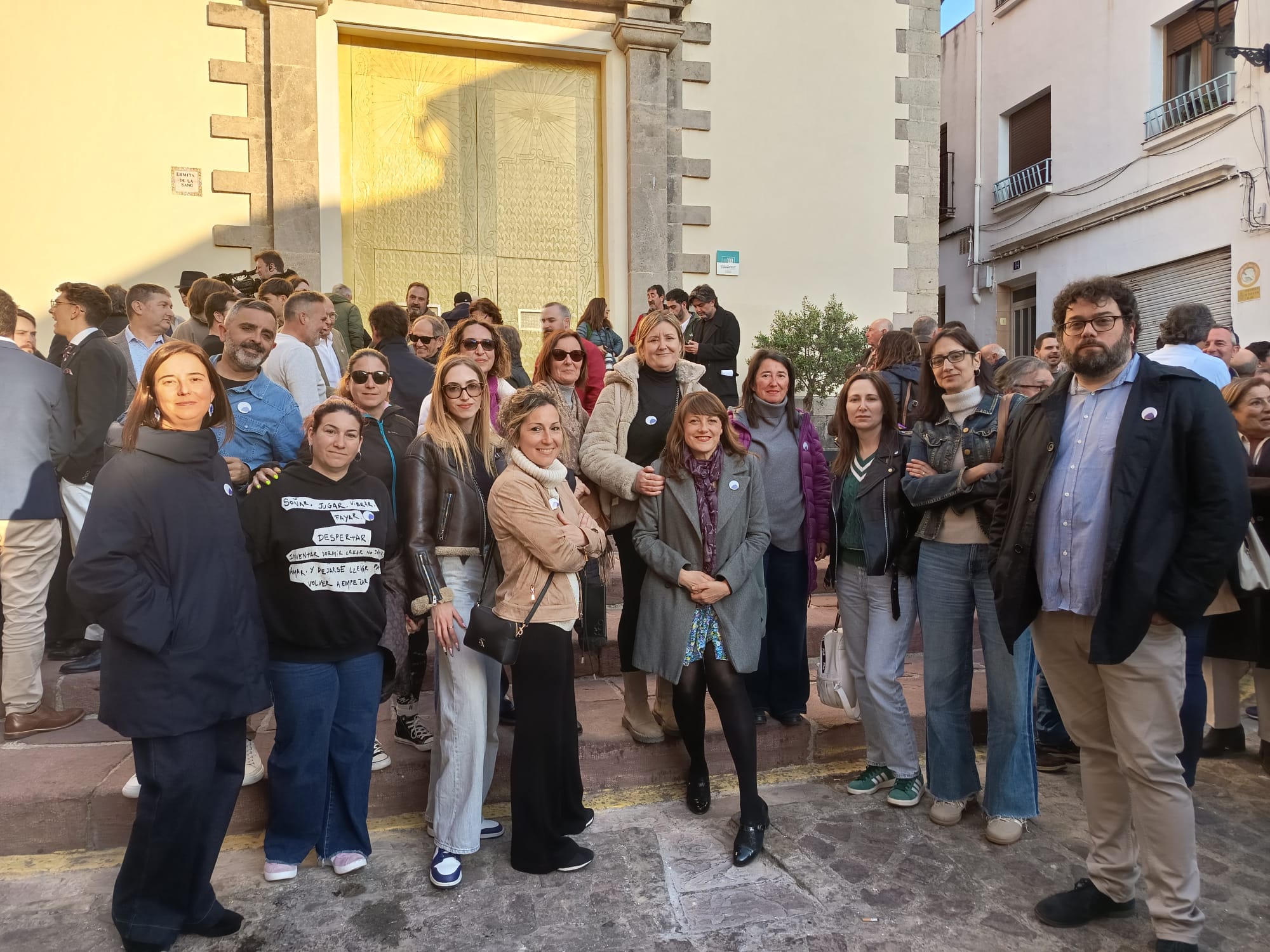 Concentración de la Asamblea por la Semana Santa Inclusiva para reclamar la presencia de las mujeres en el día en el que se ha votado mantener su veto.