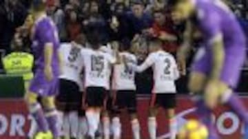 El Valencia derrota al Madrid y aprieta la Liga