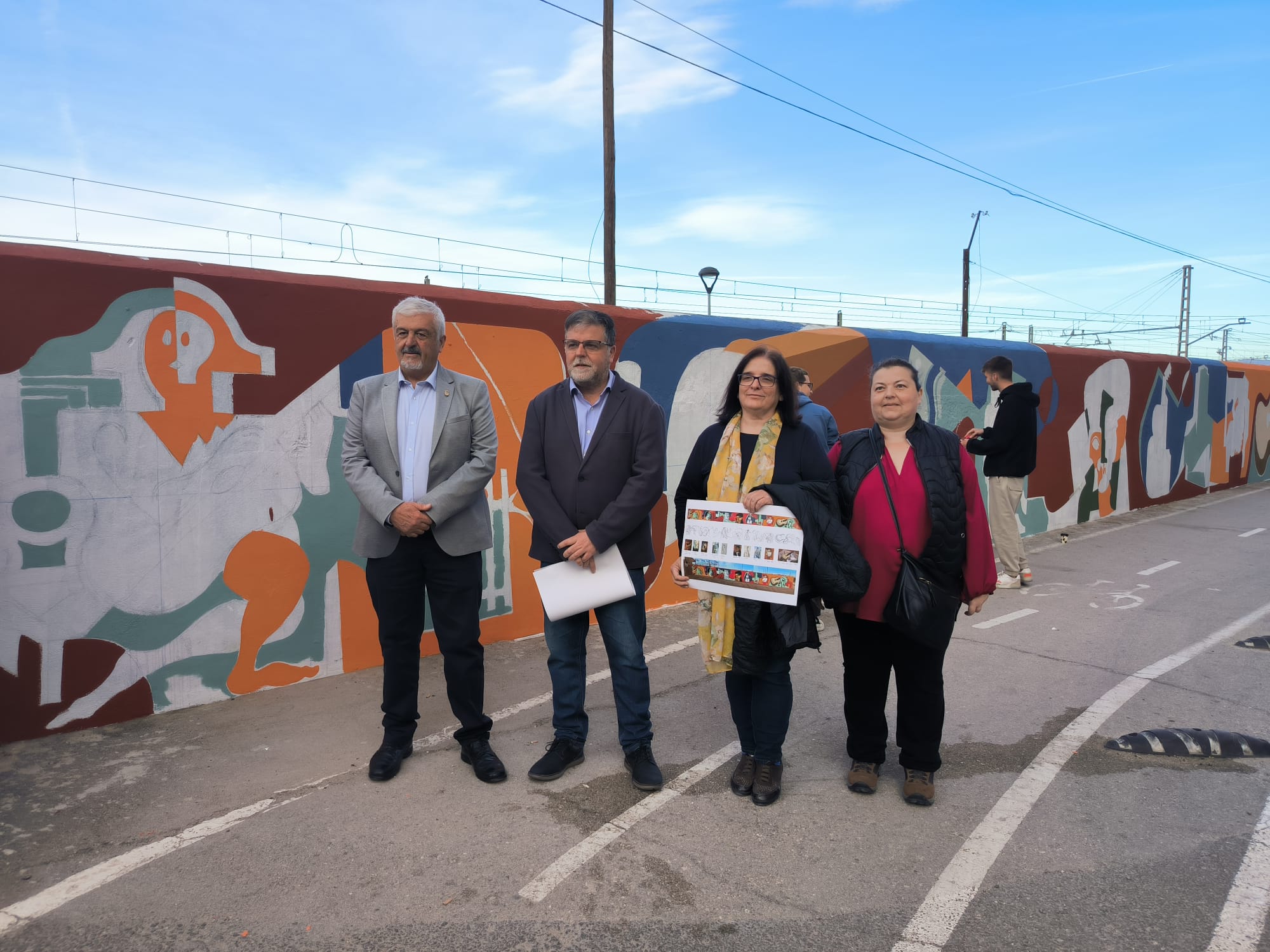 Alcalde, concejal de obras y Presidenta de la AA.VV el Carril