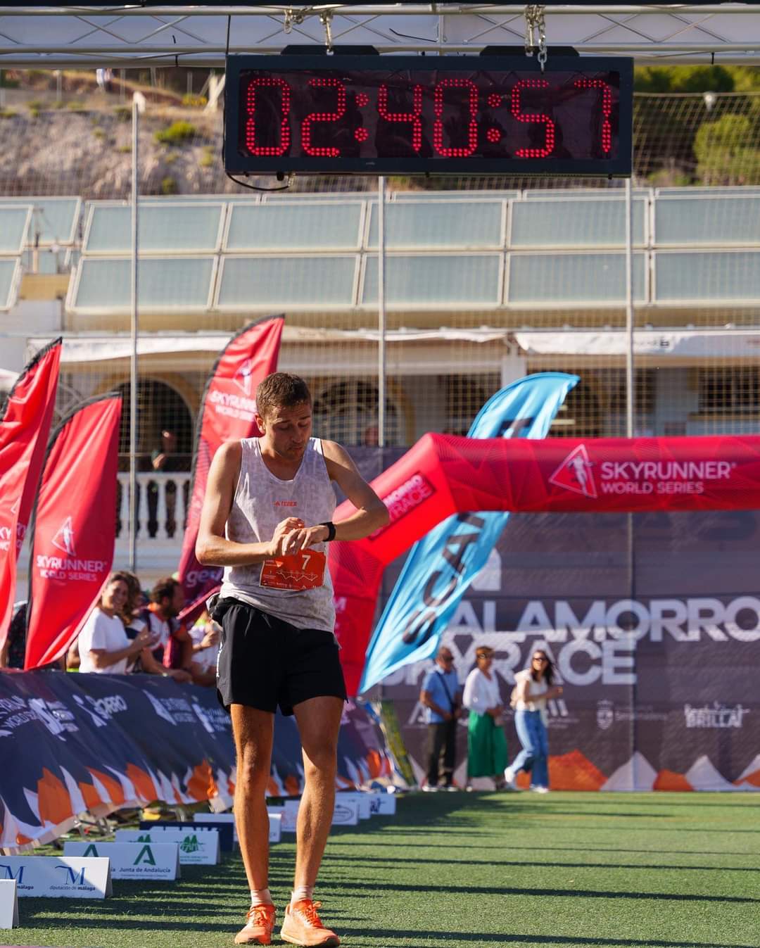 Dani Osanz llegando a la meta