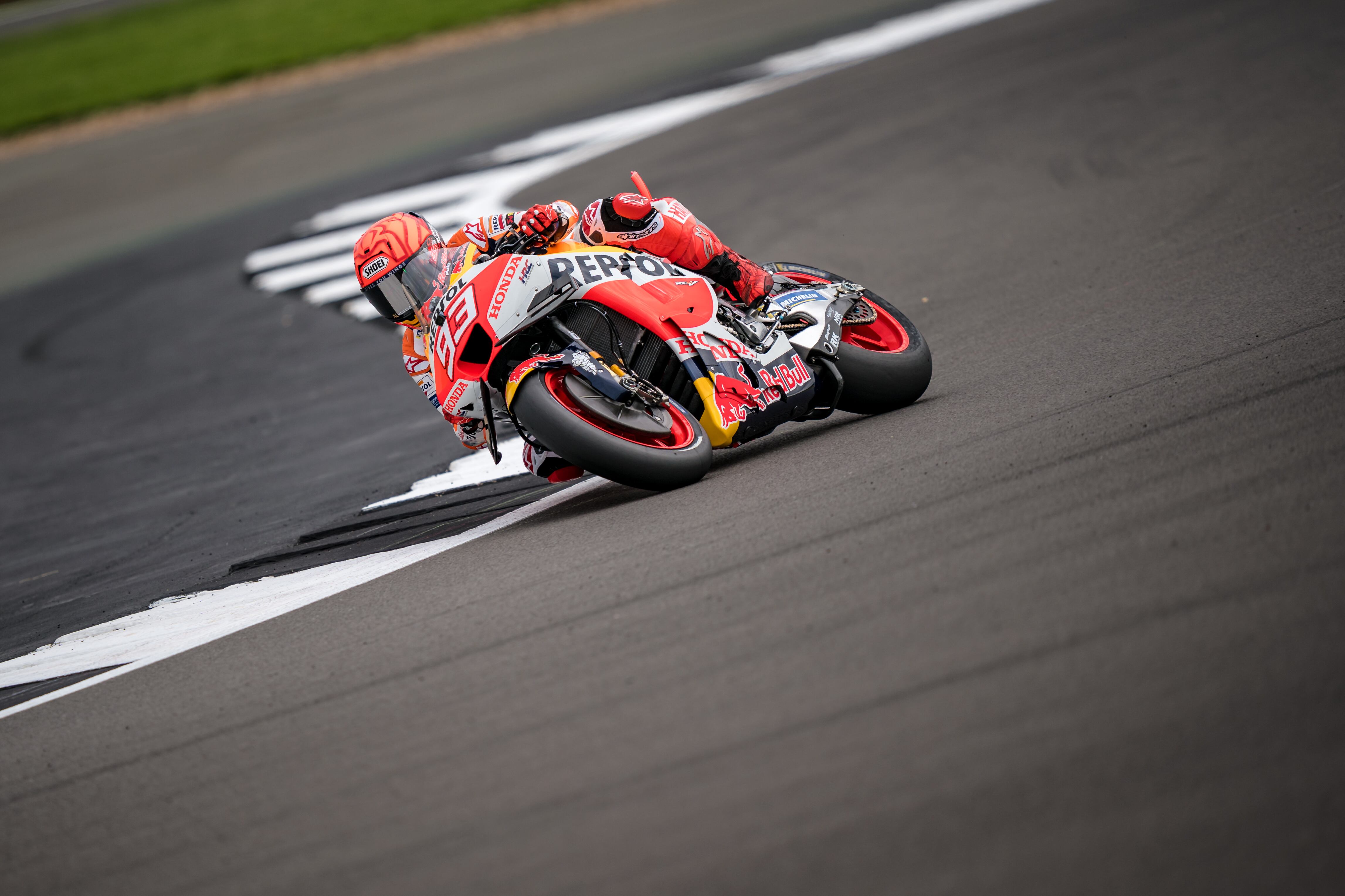 Marc Marquez, durante el GP de Gran Bretaña de MotoGP. (Photo by Steve Wobser/Getty Images)