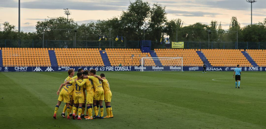 Los jugadores del Alcorcón celebran un gol en un partido del arranque de esta temporada