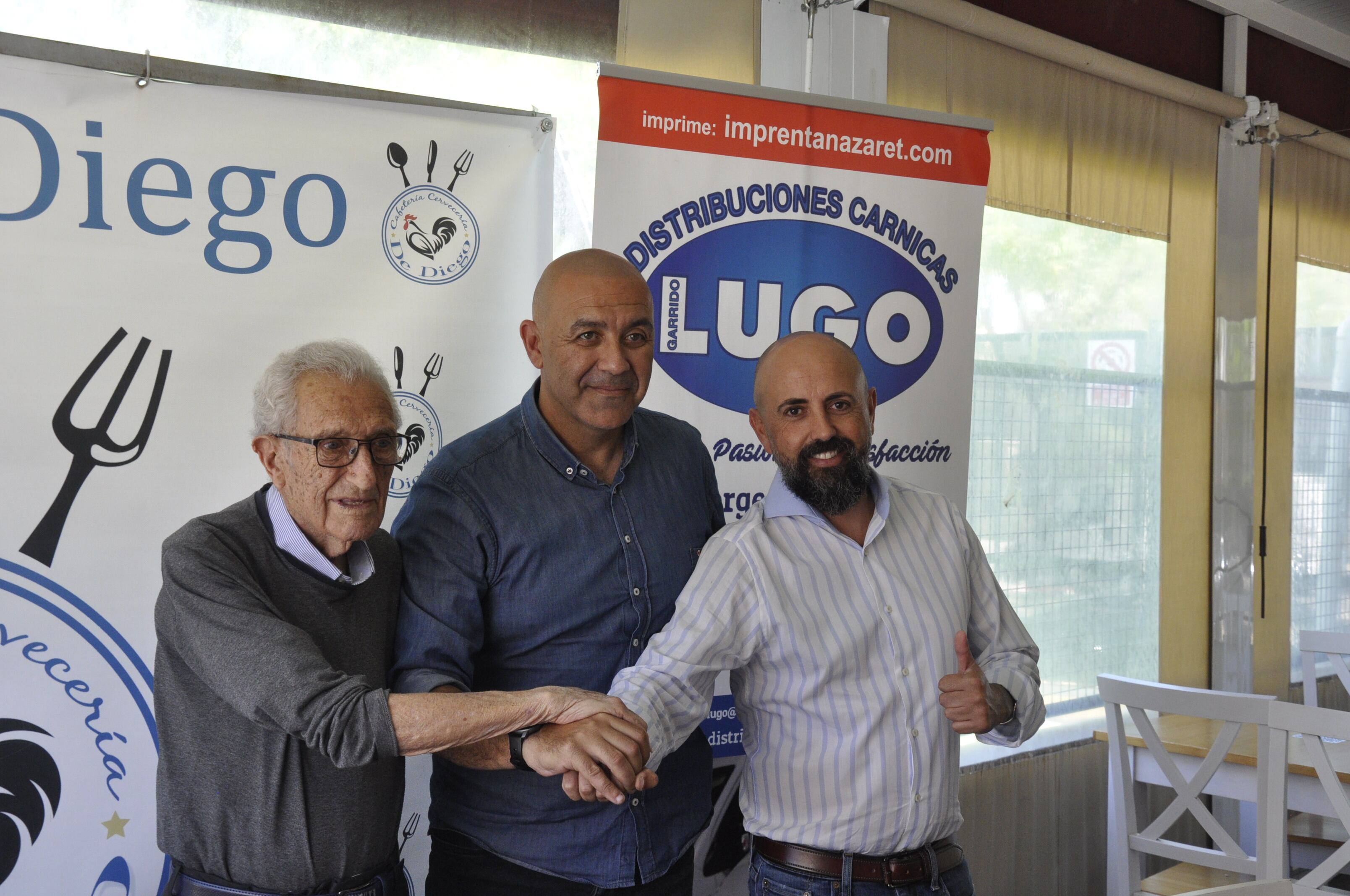 Paco Peña durante su presentación como nuevo entrenador del Xerez CD